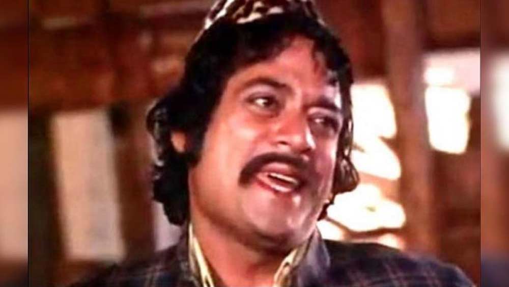 শুরু হল সৈয়দ ইশতিয়াক আহমেদ জাফরির অভিনয়-জীবন। প্রথম সিনেমা, যেখানে দর্শক সেজে বসে থাকতে হয়েছিল, তার নাম ছিল ‘অফসানা’। বি আর চোপড়ার পরিচালনায় ছবিটি মুক্তি পেয়েছিল ১৯৫১ সালে। সহকারী পরিচালক ছিলেন যশ চোপড়া।