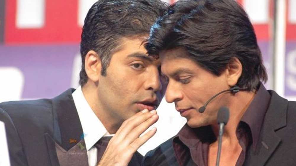 আদিত্য চোপড়ার ফিল্ম ‘দিলওয়ালে দুলহানিয়া লে যায়েঙ্গে’ সময় থেকেই নাকি কর্ণ জোহর আর শাহরুখ খানের বন্ধুত্ব জোরদার হয়। ওই ফিল্মে কর্ণ ছিলেন আদিত্যর অ্যাসিস্ট্যান্ট ডিরেক্টর। সে সময় কর্ণ নাকি শাহরুখকে কথা দিয়েছিলেন, নিজের ডেবিউ ফিল্মে তাঁকেই হিরো করবেন। সে কথা রেখেও ছিলেন কর্ণ। তাঁর ডেবিউ ফিল্ম ‘কুছ কুছ হোতা হ্যায়’-তে হিরোর রোলে দেখা গিয়েছিল শাহরুখকে। আবার অনেকে বলেন, কর্ণের ডিরেক্টর হওয়ার পিছনেও নাকি শাহরুখের হাত রয়েছে। ইন্ডাস্ট্রিকে বহু সুপারহিট ফিল্ম উপহার দিয়েছেন এই জুটি।