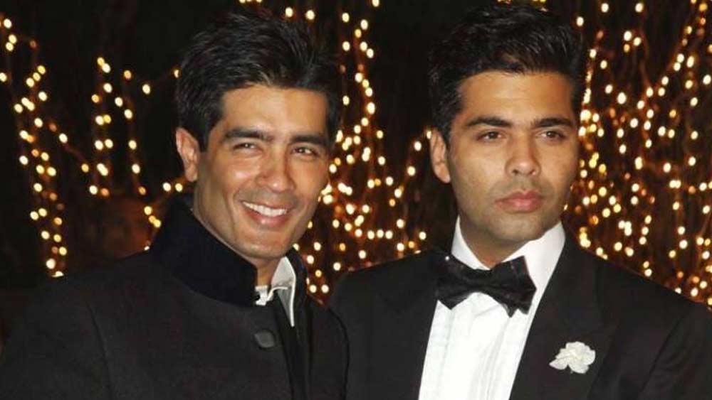 বরুণরা ছাড়াও মনীশ মলহোত্রের মতো ফ্যাশন ডিজাইনারও কর্ণের ক্লোজ সার্কলের মধ্যে রয়েছেন। নামজাদা ফ্যাশন ডিজাইনার নন, বরং অভিনয় ও মডেলিংয়ের জন্য বলিউডে পা রেখেছিলেন মনীশ। তবে ‘দিলওয়ালে দুলহানিয়া লে যায়েঙ্গে’র সময় শাহরুখের পাশাপাশি তাঁর সঙ্গেও বন্ডিং তৈরি হয়েছিল কর্ণের।