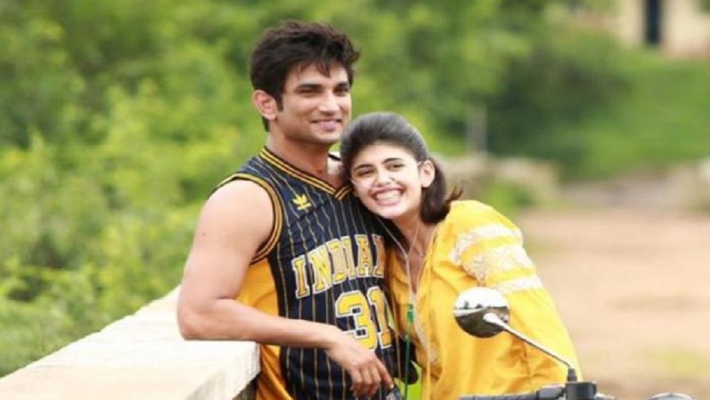 লকডাউনে সিনেমা হল বন্ধ থাকায় গত ২৪ জুলাই ডিজনি+ হটস্টারে মুক্তি পায় ‘দিল বেচারা’। সুশান্তের হয়ে বলিউডের প্রায় সব কলাকুশলীই অনলাইনে ছবিটি প্রমোট করেন। মুক্তি পাওয়ার ২৪ ঘণ্টার মধ্যে ছবিটি অনলাইেন ৯ কোটি ৫০ লক্ষ বার দেখা হয়। গড়ে ২০০ টাকা করে যদি সিনেমার টিকিটের দাম ধরা হয়, সেই হিসেবে সিনেমা হলে মুক্তি পেলে ছবিটি এক দিনে প্রায় ২০০০ কোটি টাকার ব্যবসা করত বলে মনে করছেন বলি মহলের অনেকেই।