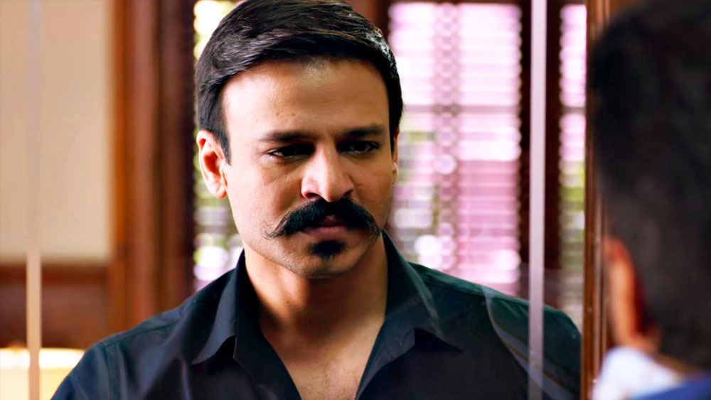 পরে সলমনের সঙ্গে সম্পর্ক শুধরে নেওয়ার বহু চেষ্টা করেছেন বিবেক। প্রকাশ্যে ক্ষমাও চেয়েছেন। কিন্তু কোনও লাভ হয়নি। সিনেমায় অভিনয়ের সুযোগ অধরাই থেকে গিয়েছে তাঁর কাছে।