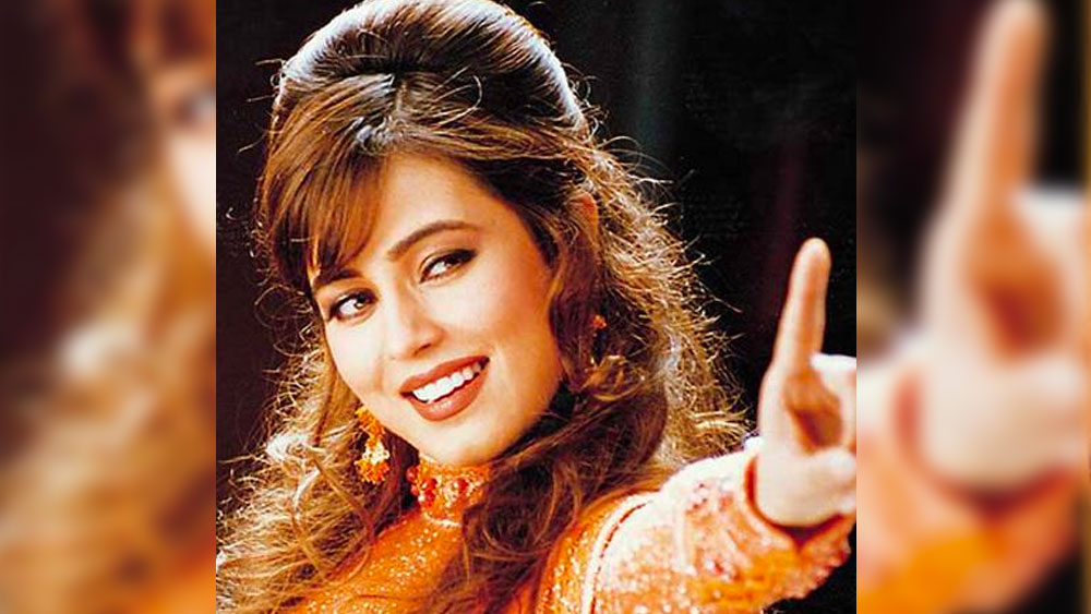 ‘পরদেশ’-এর পরে তিনি অভিনয় করেন ‘দাগ দ্য ফায়ার’, ‘প্যায়ার কোই খেল নেহি’, ‘দিল ক্যায়া করে’, ‘দিওয়ানে’, ‘কুরুক্ষেত্র’, ‘খিলাড়ি ৪২০’, ‘লজ্জা’, ‘ওম জয় জগদীশ’, ‘তেরে নাম’, ‘বাগবান’, ‘এলওসি কার্গিল’-এর মতো ছবিতে। অভিনয় প্রশংসিত হলেও, কোনও বারই ফিরে আসেনি ‘পরদেশ’-এর মতো সাফল্য।