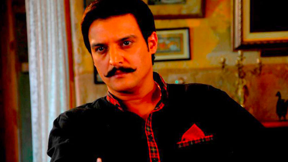 এক দিক থেকে বলিউডের বাকি নায়কের থেকে অন্য রকম ছিলেন জিমি। কেরিয়ারের শুরুতে সাধারণত অভিনেতারা বিয়ে করা থেকে দূরেই থাকেন। ভয় পান নায়কোচিত ভাবমূর্তি ক্ষতিগ্রস্ত হওয়ার। জিমি অবশ্য সে পথে হাঁটেননি। 