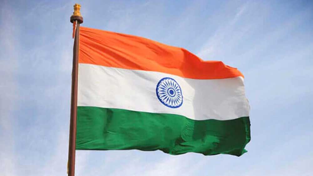 জীবনের শেষ দিন অবধি মালেরকোটলায় সেহমতের বাড়ির ছাদে উড়ত ভারতের জাতীয় পতাকা। ঠিক এ ভাবেই পতাকা উড়ত তাঁর বাবা হিদায়েতুল্লার সময়েও। শ্রীনগরে তাঁদের অট্টালিকার উপরে। আড়ালে থেকে এ ভাবেই দেশকে ভালবেসে গিয়েছেন সেহমত।  (ছবি: সোশ্যাল মিডিয়া)