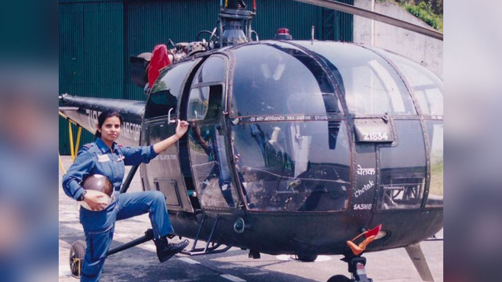 এখন অবশ্য সেই পরিস্থিতি আমূল পাল্টে গিয়েছে। মহিলা সেনা অফিসারদের জন্য সেনাবাহিনীর ক্য়াম্পে পর্যাপ্ত সুযোগসুবিধার ব্যবস্থা করা হয়েছে।