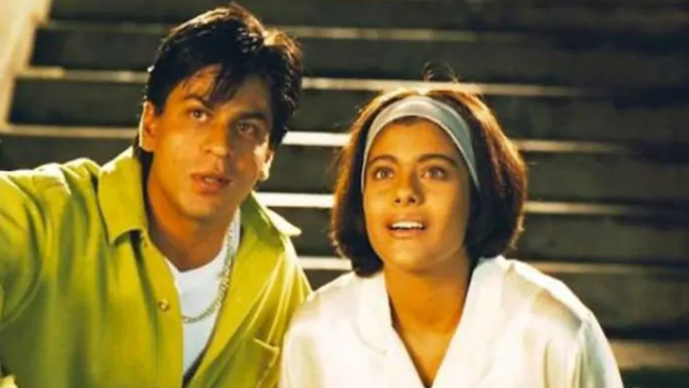 তাঁদের বিবাদে যশরাজ ফিল্মসের বড় ভূমিকা আছে বলে শোনা যায়। যত দিন এই প্রযোজনা সংস্থার প্রধান ছিলেন যশ চোপড়া, তত দিন নায়িকা হিসেবে কাজল ছিলেন তাঁদের অন্যতম সেরা পছন্দ।