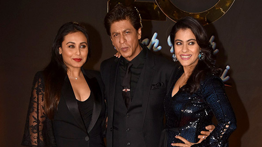 তবে ‘কুছ কুছ হোতা হ্যায়’-এর ২০ বছর উপলক্ষে গত বছর একটি টেলিভিশন শো-এ হাজির ছিলেন কাজল-শাহরুখ-রানি। সেখানে কাজলকে ধন্যবাদ জানান রানি। বলেন, কেরিয়ারের শুরুতে কঠিন সময়ে তাঁর পাশে ছিলেন দিদি কাজল।