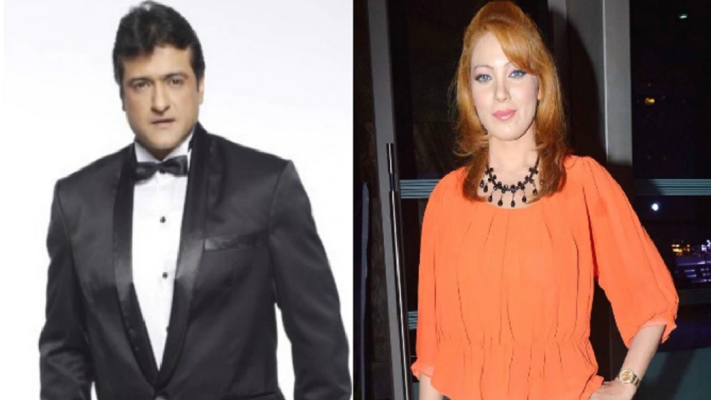 শোনা যায়, সেই সময় অভিনেত্রী মুনমুন দত্তর সঙ্গে সম্পর্ক ছিল আরমানের। তাঁর বদরাগী স্বভাবের জন্য প্রায়ই তাঁদের মধ্যে ঝগড়াঝাঁটি হতো। অভিযোগ, সেই অবস্থাতেই এক দিন মুনমুনকে বেধড়ক মারধর করেন আরমান। অভিনেত্রী ডলি বিন্দ্রা সেই ঘটনার সাক্ষী ছিলেন বলে জানা যায়।