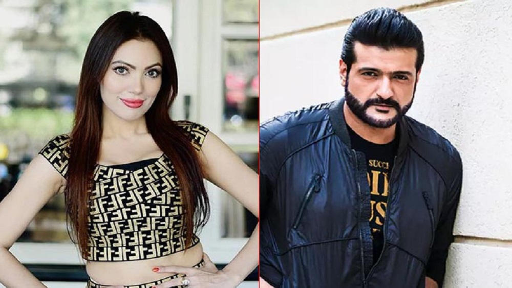 আরমান ও মুনমুন এ নিয়ে সংবাদ মাধ্যমে মুখ খোলেননি যদিও। কিন্তু সেই ঘটনার পর দু’জনের সম্পর্ক ভেঙে যায়। পরবর্তী কালে আরমানের সঙ্গে সম্পর্কের কথাও অস্বীকার করেন মুনমুন। ‘তারক মেহতা কা উল্টা চশমা’ সিরিয়ালে দৌলতে তিনি এখন অত্যন্ত পরিচিত নাম। আগের জীবনের দিকে ফিরেও তাকাতে যেতে চান না মুনমুন।