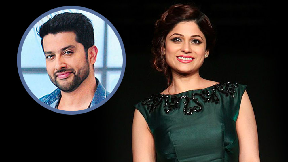 কেরিয়ারের মতোই টানাপড়েন চলছিল শমিতার ব্যক্তিগত জীবনেও। উদয় চোপড়ার সঙ্গে তাঁর সম্পর্ক ছিল অল্প সময়ের। এর পর তাঁর নাম শোনা গিয়েছিল আফতাব শিবদাসানির সঙ্গে।