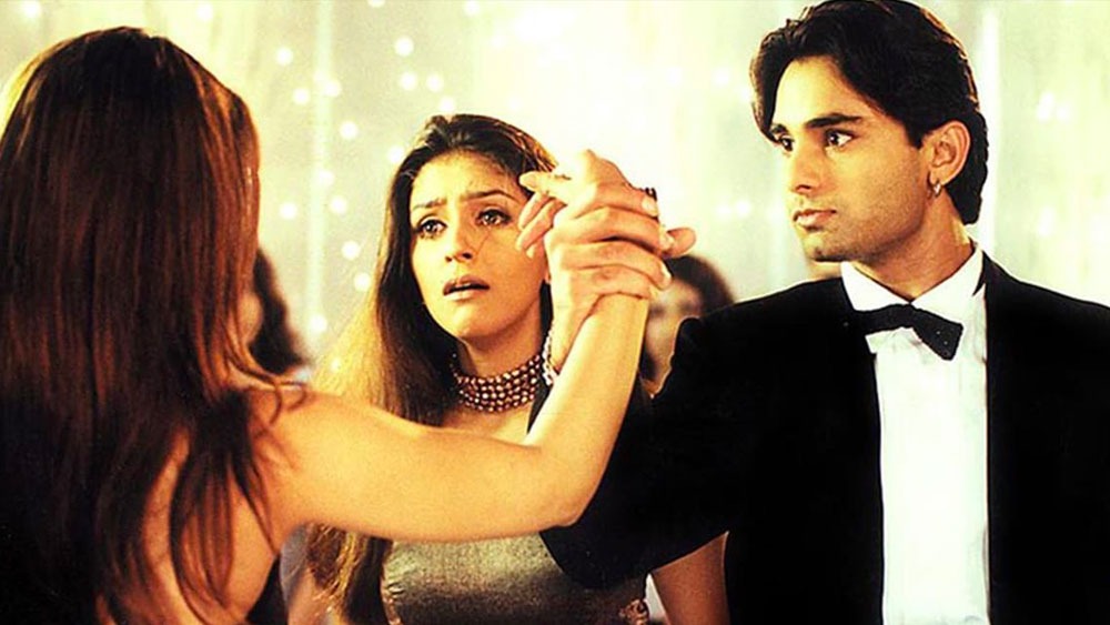 ২০০১-এ নকুলের প্রথম ছবি ‘আ জা মেরে ইয়ার’ মুক্তি পায়। কিন্তু বক্স অফিসে মুখ থুবড়ে পড়ে সেই ছবি।