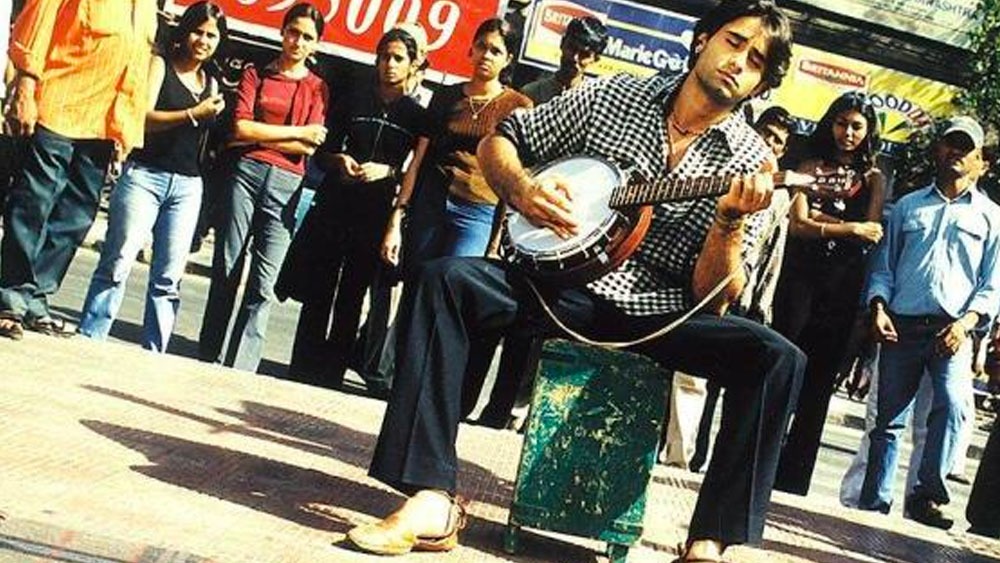 স্টারডমের সঙ্গে পাল্লা দিয়ে বাড়ে নকুলের পারিশ্রমিকও। তাঁকে ঘিরে প্রত্যাশাও বেড়ে যায়। কিন্তু দর্শকদের অপেক্ষাই সার। সুপারহিট নকুল কপূরকে আর কোনও ছবিতেই দেখা যায়নি।