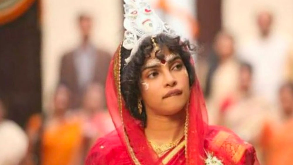 এর পর আর পিছনে ফিরে তাকাতে হয়নি প্রিয়ঙ্কাকে। কেরিয়ারের প্রথম থেকেই সঠিক চিত্রনাট্য নির্বাচন এগিয়ে যেতে সাহায্য করেছে তাঁকে। ‘কৃষ’, ‘ডন’, ‘ব্লাফমাস্টার’, ‘ফ্যাশন’-এর মতো ছবিতে অভিনয় একের পর এক সাফল্য এনে দিয়েছে তাঁকে।