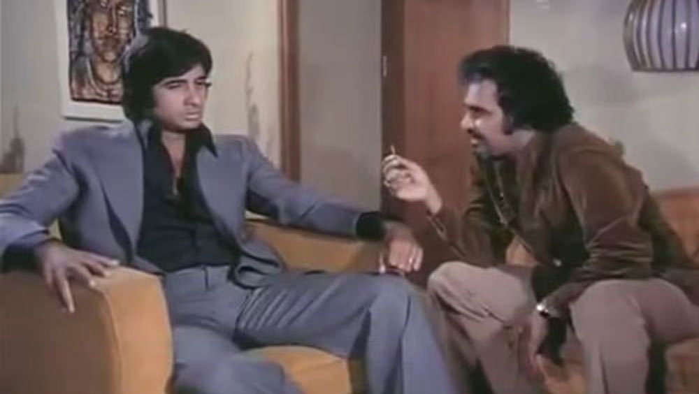 মেগাস্টার অমিতাভ বচ্চনের সঙ্গে একাধিক ছবিতে স্ক্রিন শেয়ার করেছেন সুধীর, যার মধ্যে অন্যতম হল, ‘দিওয়ার’, ‘কালিয়া’, ‘শরাবি’, ‘মজবুর’, ‘সত্তে পে সত্তা’ এবং ‘শান’।