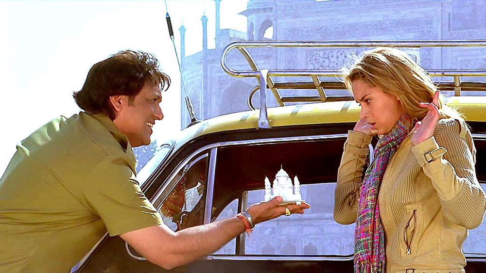 ডেভিডের কথায় গোবিন্দকে ‘সালাম-এ-ইশক’ ছবিতে অভিনয়ের সুযোগ করে দেন সলমন খান। অন্য দিকে, সুনীল শেট্টী নিজে প্রিয়দর্শনের পরিচালনায় ‘ভাগম ভাগ’ ছবিতে যে ভূমিকায় অভিনয় করছিলেন, সেটি দিয়ে দেন গোবিন্দকে।