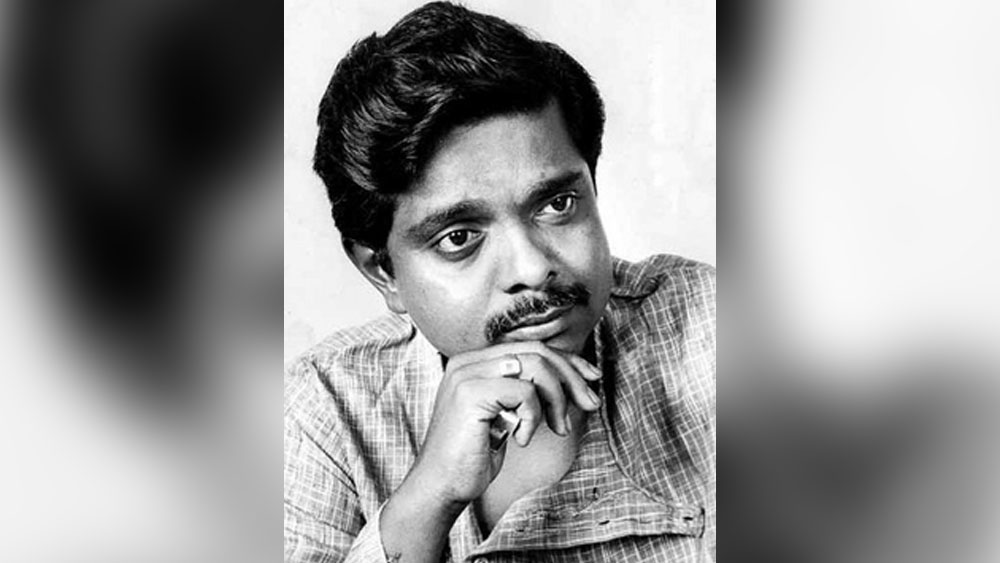 বড় পর্দার পাশাপাশি তিনি সুনামের সঙ্গে অভিনয় করেছেন ছোট পর্দাতেও। শ্যাম বেনেগালের পরিচালনায় দূরদর্শনে ‘ভারত এক খোঁজ’ ধারাবাহিকে তাঁকে দেখা গিয়েছিল ‘জ্যোতি রাও ফুলে’-এর চরিত্রে। আরও একটি টেলিভিশন সিরিজ ‘রাজ সে স্বরাজ’-এ বাল গঙ্গাধর তিলকের ভূমিকাতেও তাঁর অভিনয় প্রশংসিত হয়েছিল।