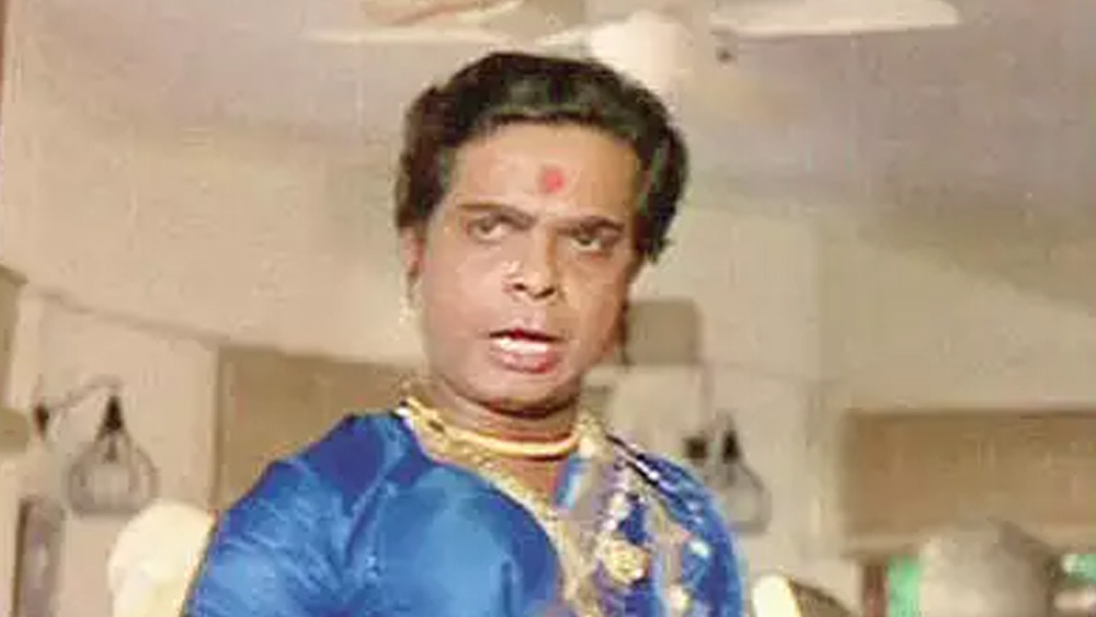 সে বছর এই বিভাগে মনোনয়ন পেয়েছিলেন ‘সওদাগর’ ছবির জন্য অমরীশ পুরী, ‘হম’ ছবিতে অভিনয়ের জন্য ড্যানি এবং ‘হীনা’ ছবির জন্য রাজা মুরাদ। কিন্তু সবাইকে টেক্কা দিয়ে পুরস্কার ওঠে মাহারানিরূপী সদাশিব অমরাপুরকরের হাতেই। কার্যত অপ্রতিদ্বন্দ্বী খলনায়ক হিসেবে নিজেকে প্রতিষ্ঠা করার পরে সদাশিব অমরাপুরকর কৌতুকাভিনেতা হিসেবেও কাজ শুরু করেন।