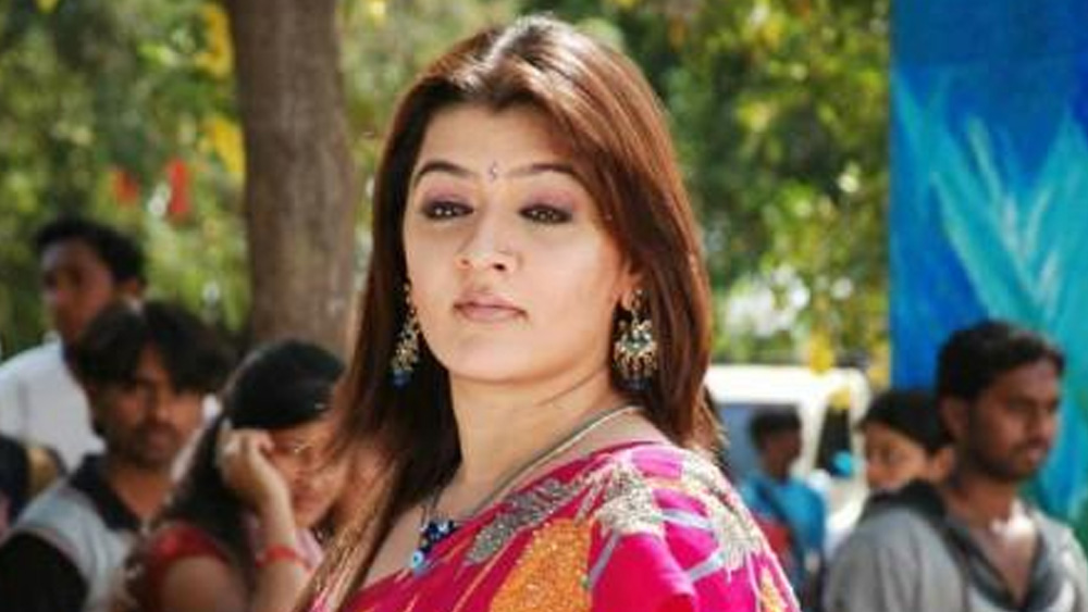 ভেঙ্কটেশ, চিরঞ্জিবী, নাগার্জুন, রবি তেজা, মহেশ বাবু এবং এনটিআর জুনিয়র-সহ দক্ষিণের নামী তারকাদের নায়িকা আরতি পরবর্তী সময়ে চরম অবসাদের শিকার হন। 