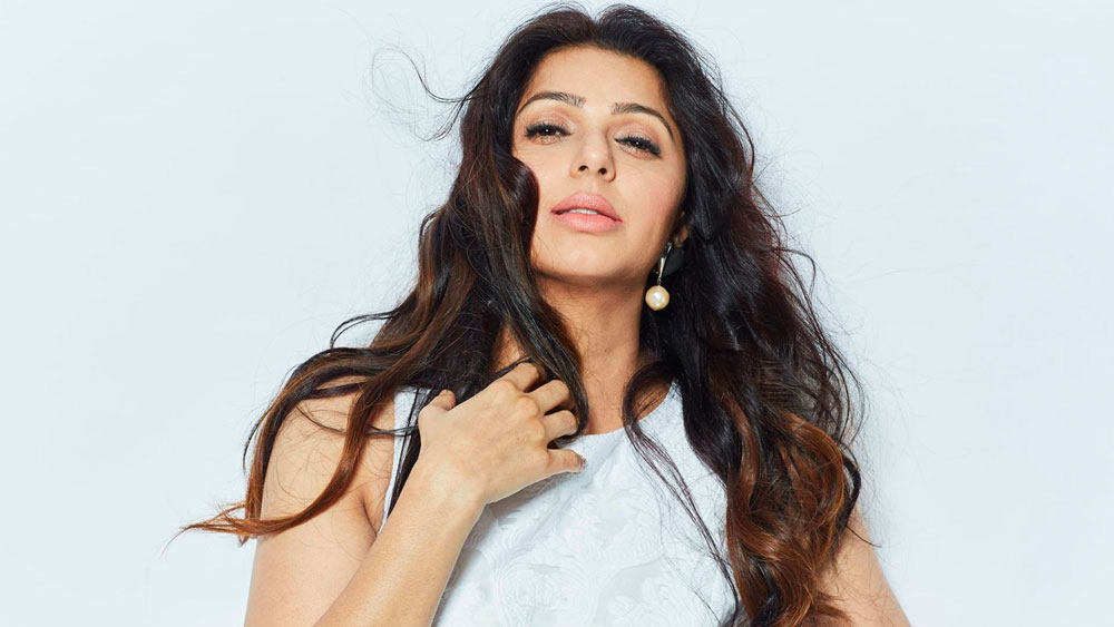 এর পরই হতাশ ভূমিকা বলিউড ছেড়ে দেন। ভরত কুমারকে বিয়ের পরে তিনি হায়দরাবাদে চলে যান। সেখানে দু’জনে প্রযোজনা সংস্থা শুরু করেন। ভূমিকা অভিনয় করতে থাকেন শুধুমাত্র দক্ষিণী ছবিতেই। পাশাপাশি ‘মায়ানগর’ নামে একটি পত্রিকাও শুরু করেন।