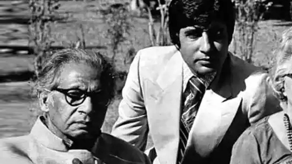 শোনা যায়, ভাস্কর পরিবারের আর্তিতে সাড়া দিয়ে মোহনলাল ওরফে সোহনলাল ওরফে মহম্মদ আসলামের ভারতে ফিরে আসার প্রসঙ্গে উল্লেখযোগ্য ভূমিকা নিয়েছিলেন অমিতাভ বচ্চনের বাবা হরিবংশ রাই বচ্চন। সর্বভারতীয় এক দৈনিকের প্রতিবেদন অনুযায়ী, তিনি সে সময় সুইজারল্যান্ডে কর্মরত ছিলেন। মোহনলাল ও সোহনলাল যে একই ব্যক্তি, তা প্রমাণে গুরুত্বপূর্ণ ভূমিকা ছিল হরিবংশ রাই বচ্চনের।পরবর্তী কালে সংবাদমাধ্যমে তাঁর অবদানের কথা স্বীকার করেছেন ভাস্করের ছেলেও।  