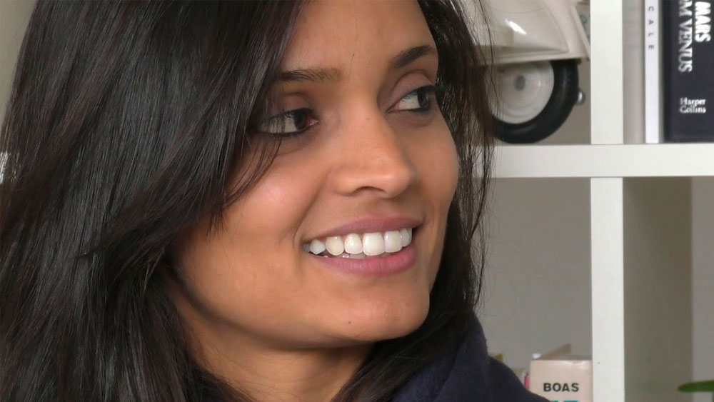 মহিলাদের জন্য তাঁর বক্তব্য ছিল, ‘‘আমরা মহিলাদের নিয়ে একটি দল শুরু করতে চাই। ক্রিকেট না জানলেও চলবে। উৎসাহ থাকলে যোগ দিন। এক বার অন্তত চেষ্টা করুন।’’