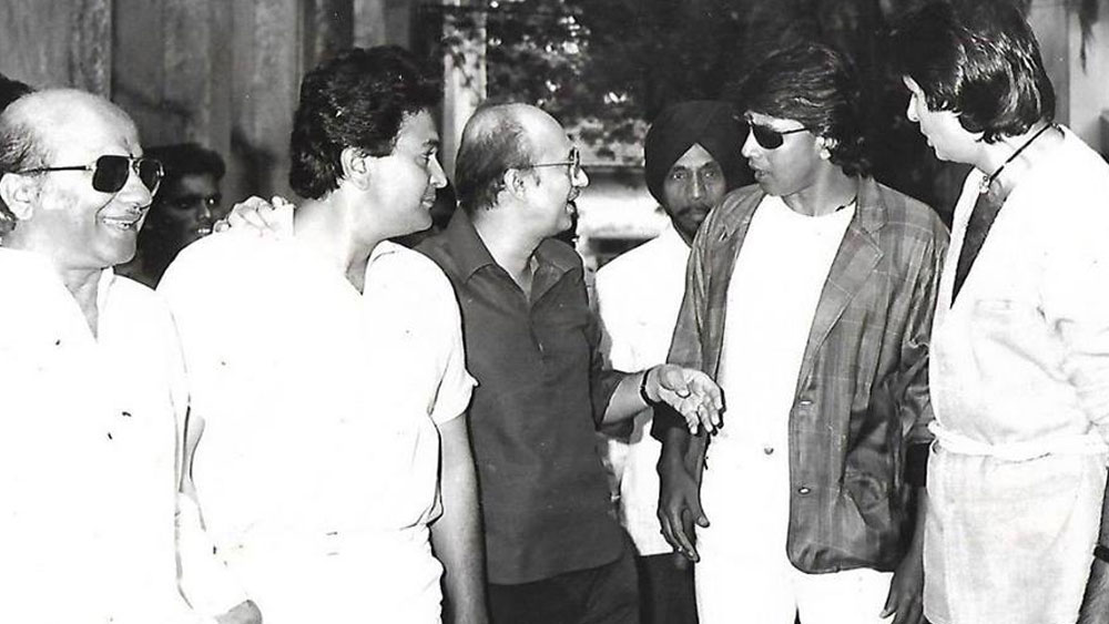 কিন্তু মনমোহন দেশাই প্রত্যাখ্যান করেছিলেন মিঠুনকে। পরে এমনও এক দিন এসেছিল, যখন মনমোহনই অনুরোধ করেছিলেন মিঠুনকে। যাতে তিনি তাঁর ছবিতে অভিনয় করেন। তখন কিন্তু সুপারস্টার মিঠুন তাঁকে ফেরাননি।