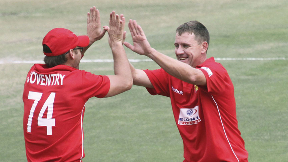 পুরো নাম উইলিয়াম রেমন্ড প্রাইস। জন্ম ১৯৭৬-এর ১২ জুন। জন্মের কয়েক মাস বয়সেই মেনিনজাইটিস। তাঁর বেঁচে থাকার আশা প্রায় ছেড়েই দিয়েছিলেন চিকিৎসকরা। তাঁদের আশঙ্কা ভুল প্রমাণ করে প্রাইস বেঁচে থাকলেন। কিন্তু হারালেন শ্রবণক্ষমতা।