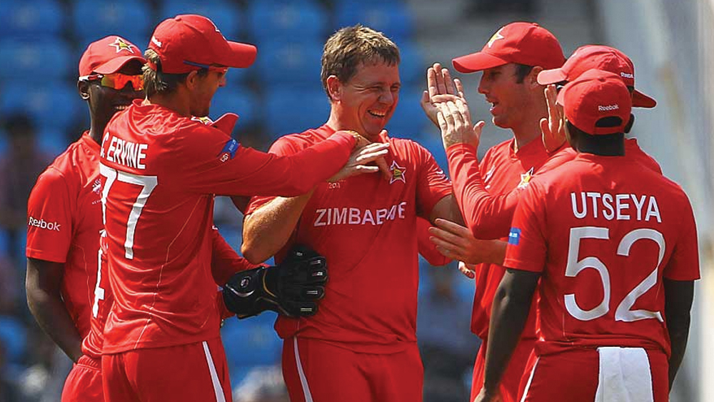 বিশ্বকাপে প্রত্যাখ্যাত প্রাইস এ বার ঠিক করলেন তিনি আবার জিম্বাবোয়ের হয়েই খেলবেন। সাড়ে তিন বছর কাউন্টি ক্রিকেট খেলার পরে নির্দিষ্ট সময়ের এক বছর আগেই উর্সস্টারশায়ার কাউন্টির সঙ্গে চুক্তি ভঙ্গ করলেন। ২০০৭-এ জিম্বাবোয়ের জাতীয় দলে ফিরলেন প্রাইস।