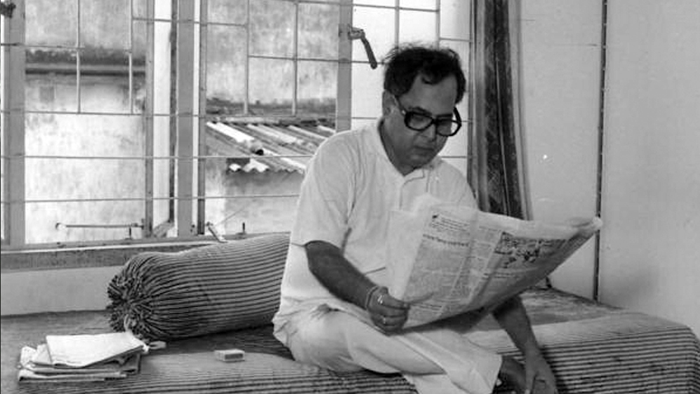 কংগ্রেস থেকে বহিষ্কৃত হয়ে সে বছরই পশ্চিমবঙ্গে রাষ্ট্রীয় সমাজবাদী কংগ্রেস (আরএসসি) দল গঠন করেন প্রণব মুখোপাধ্যায়। কিন্তু ১৯৮৭ সালে রাজ্য বিধানসভা নির্বাচনে ভাল ফল করতে পারেনি তাঁর দল। বলা হয়, কংগ্রেসে থাকাকালীন তুখোড় রাজনীতিবিদ হিসেবে তাঁর যে ভাবমূর্তি গড়ে উঠেছিল, একটি আঞ্চলিক দলের নেতা হিসেবে জনমানসে সেই জনপ্রিয়তা গড়ে তুলতে পারেননি।