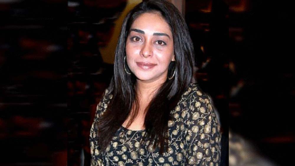 পরিচালক মেঘনার প্রথম ছবি ‘ফিলহাল’ মুক্তি পেয়েছিল ২০০২ সালে। পাঁচ বছর পরে দ্বিতীয় ছবি ‘জাস্ট ম্যারেড’ পরিচালনা করেন তিনি। ‘দশ কহানিয়াঁ’-র জন্য তিনি পরিচালনা করেন ‘পূরণমাসি’ বলে একটি স্বল্পদৈর্ঘ্যের ছবি। ২০০৭-এ মুক্তিপ্রাপ্ত ‘দশ কহানিয়াঁ’-তে ছ২জন পরিচালক দশটি ছবি পরিচালনা করেছিলেন।