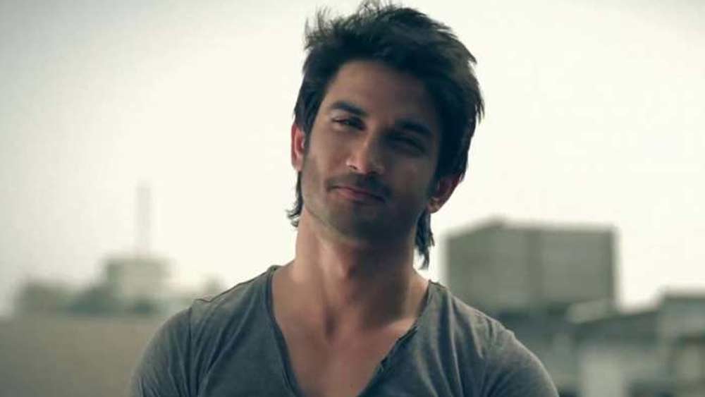 দাবি করা হয়েছে, তিনি যে নির্যাতিতা এটা সুশান্তকে নাকি জানাতে পেরেছিলেন দিশা। তার পর সুশান্তের উপর ক্রমাগত চাপ এসেছে মুখ বন্ধ রাখার জন্য। তার জন্যই নাকি তিনি ৯ থেকে ১৩ জুনের মধ্যে ৫০ বার সিমকার্ড পাল্টেছিলেন। এমনকি, আতঙ্কিত সুশান্ত নাকি ফ্ল্যাট ছেড়ে নিজের গাড়িতেও ঘুমিয়েছেন। যদিও এই ৫০টি সিমকার্ড পরিবর্তনের তত্ত্ব মুম্বই পুলিশ মানতে চায়নি।