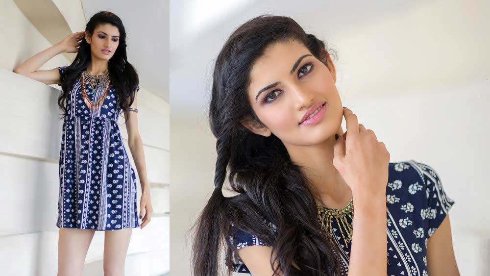 এর পর বিভিন্ন ফ্যাশন শো-এ অংশ নেন তিনি। মার্জার সরণিতে ঝড় তোলেন। মডেলিংয়ের দুনিয়ায় ধীরে ধীরে জনপ্রিয়তা বাড়তে থাকে ঐশ্বর্যা শ্যোরাণের।