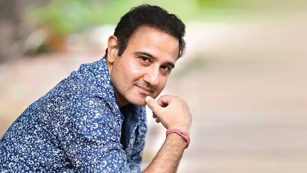 কেরিয়ারের সেরা সময়ে প্রথম সারির বেশ কিছু নায়িকার সঙ্গে কাজ করেছেন বিবেক। কিন্তু কোনওদিন তাঁকে জড়িয়ে কোনও গুঞ্জন শোনা যায়নি।