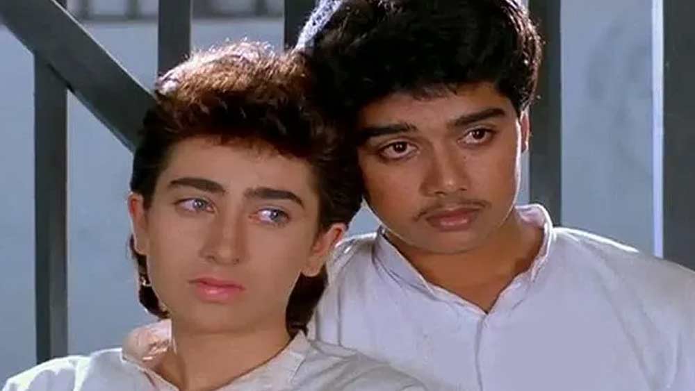 কিন্তু ববির মতো আত্মপ্রকাশের জন্য পাঁচ বছর ধৈর্য ধরতে রাজি ছিলেন না করিশ্মা। তিনি ১৯৯১-তেই বলিউডে আত্মপ্রকাশ করেন। প্রথম ছবি ছিল ‘প্রেম কয়েদি’। করিশ্মার বিপরীতে নায়ক ছিলেন নবাগত হরিশ কুমার। বক্স অফিসে মাঝারি হিট হয়েছিল ‘প্রেম কয়েদি’।