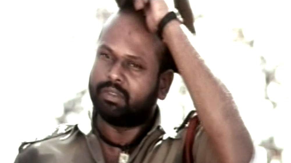 ছবির ক্লাইম্যাক্সে নায়কের হাতে খলনায়কের পরাজয় দেখতেই হলে যেতেন দর্শকরা। কিন্তু পর্দার সেই ‘দুর্ধর্ষ দুশমন’ রামি নিজে বাস্তব জীবনে বিপাকে পড়লেন ব্যাধির কাছে।