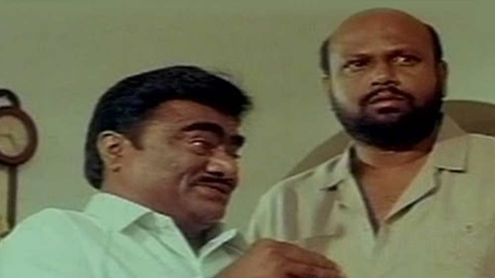 লিভার ও কিডনির মতো অঙ্গ বিকল হয়ে পড়েছিল। অসুস্থ অবস্থায় তাঁর চেহারা অস্থিচর্মসার হয়ে পড়েছিল। বলিউডের ছবিতে কাজ করা ছেড়েই দিয়েছিলেন। নব্বইয়ের পরের দশকে তাঁকে দেখা যেত শুধু দক্ষিণের ছবিতে।