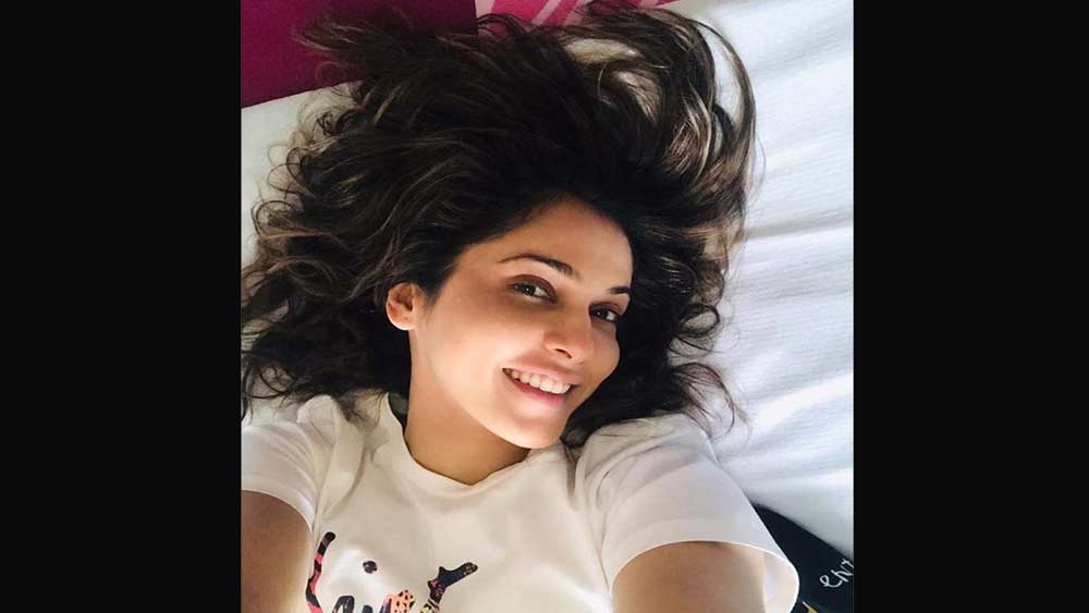 বলিউড থেকে রাজনীতির আঙিনায় পা রেখেছেন অনেকেই। সাফল্যও পেয়েছেন অনেকেই। বলিউডে সেই অর্থে দারুণ কিছু সাফল্য না পেলেও রাজনীতিতে টিকে থাকতেই চান ‘খাল্লাস গার্ল’।