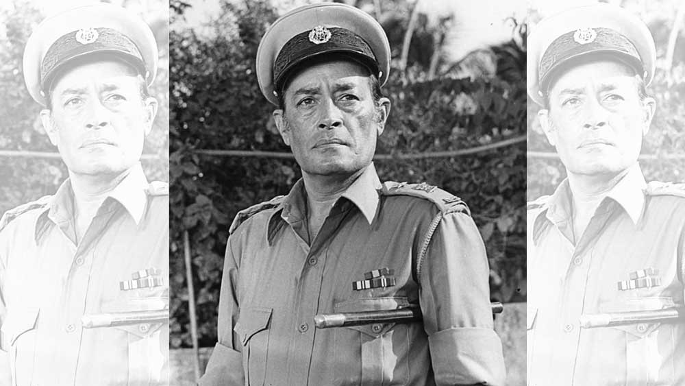 হান্না জোসেফ নামে এক ইহুদি মহিলাকে বিয়ে করেন তিনি। হান্না যদিও পরে ধর্ম পরিবর্তন করেন। নতুন নাম হয় রেহানা আহমেদ।