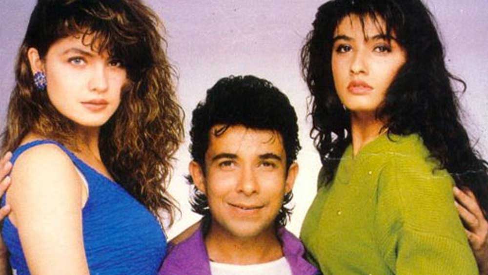 এখনও অবধি শুধু এই ছবিতেই একসঙ্গে অভিনয় করেছেন শাহরুখ-আমির। কিন্তু বক্স অফিসে সুপারফ্লপ ছিল ‘পহেলা নেশা’। এই ছবির সঙ্গে সঙ্গে দীপক তিজোরির নায়ক হওয়ার স্বপ্ন বরাবরের জন্য শেষ হয়ে যায়।