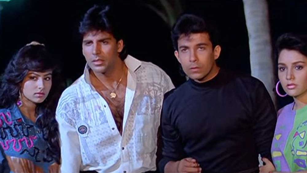 অন্য দিকে, পার্শ্বচরিত্রাভিনেতার ক্ষেত্রেও বলিউডে প্রতিযোগিতা বাড়ছিল। অক্ষয় কুমার, অজয় দেবগণ বা সুনীল শেট্টির মতো অভিনেতারা স্বচ্ছন্দে মাল্টিস্টারার ছবিতে অভিনয়ে রাজি হয়ে যেতেন। ফলে এত দিন দীপকের কাছে যে সুযোগ আসত, সেগুলি চলে যেতে লাগল এই তিন জনের কাছে।