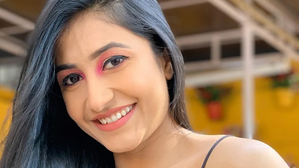 ছবির সঙ্গে শুভেচ্ছাবার্তায় ধনশ্রী লেখেন, ‘‘এখনও অবধি তুমি সবথেকে মজাদার ছাত্র এবং সেইসঙ্গে একজন চমৎকার মানুষও।’’ উত্তরে চহাল লেখেন, ‘‘সব কিছুর জন্য ধন্যবাদ।’’ সঙ্গে হৃদয়ের ইমোজি।