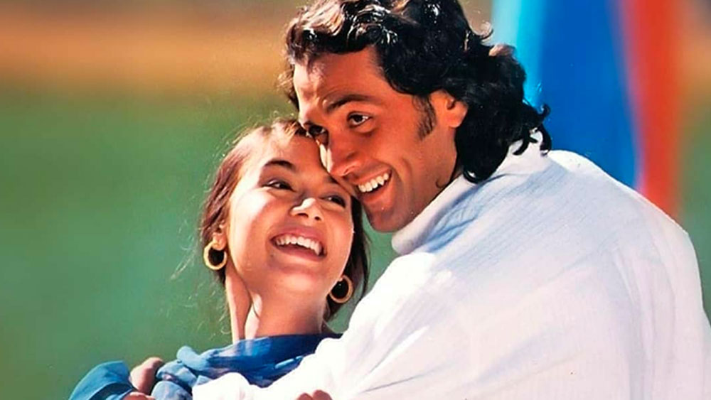 নেহার বিপরীতে ববি দেওলেরও এটা ছিল কেরিয়ারের প্রথম ছবি। স্টারকিড হওয়ার সুবাদে তিনি কিছুটা হলেও থাকেন ফিল্মি আলোচনায়। কিন্তু নায়িকা নেহা আজ বিস্মৃত। ববি দেওল ও নেহা, দু’জনের কেরিয়ারই থমকে গিয়েছে অসময়ে।