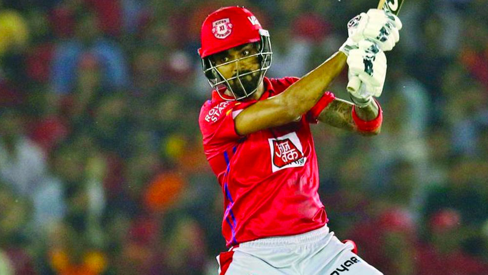 প্রথম বারের জন্য নেতৃত্ব পেয়েছেন লোকেশ রাহুল। তাঁর কাঁধেই এ বার কিংস ইলেভেন পঞ্জাবের ভার। এই আইপিএল সফরে তিনি কোচ হিসাবে পাচ্ছেন অনিল কুম্বলের মতো পোড়খাওড়া ক্রিকেটারকে। ক্রিস গেলের মতো বিধ্বংসী ব্যাটসম্যানও তাঁর দলে।