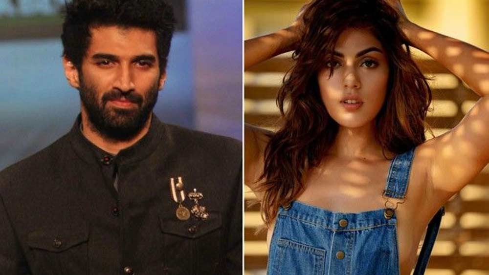 রিয়ার দাবি, এক সঙ্গে শপিংও করেছেন দুই বন্ধু। কিন্তু প্রেমের সম্পর্ক কখনওই ছিল না।