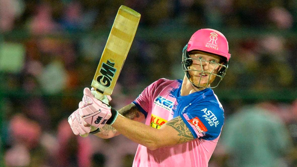 বেন স্টোকস—ইংল্যান্ডকে বিশ্বকাপ জেতানোর নেপথ্য নায়ক বেন স্টোকস। সেই তারকাকে আইপিএলের শুরুর দিকে হয়তো পাচ্ছে না রাজস্থান রয়্যালস। ইংল্যান্ডের অলরাউন্ডার অসুস্থ বাবার পাশে রয়েছেন নিউজিল্যান্ডে। আইপিএল নিলামে স্টোকসকে সাড়ে ১২ কোটি টাকার বিনিময়ে কেনে রাজস্থান রয়্যালস। ২৯ বছর বয়সি ইংল্যান্ডের তারকা এখনও পর্যন্ত ৬৭ টেস্ট, ৯৫ ওয়ানডে ও ২৬ টি-টোয়েন্টি ম্যাচ খেলেছেন ইংল্যান্ডের হয়ে। ওয়েস্ট ইন্ডিজের বিরুদ্ধে একক দক্ষতায় টেস্টও জিতিয়েছেন তিনি। তিনি ফিরলে রাজস্থান রয়্যালসের শক্তি যে বেড়ে যাবে বেশ কয়েক গুণ তা বলাই বাহুল্য।