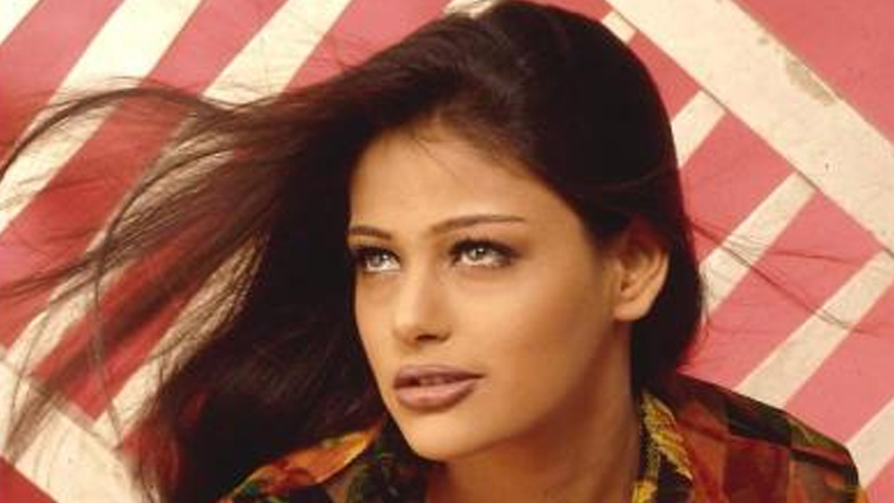 এরপর আইআইটি কানপুরে ইঞ্জিনিয়ারিং পড়ার সুযোগ পেয়েছিলেন ময়ূরী। কিন্তু ময়ূরী সিদ্ধান্ত নেন তিনি অভিনেত্রী হবেন। পড়াশোনা এবং অভিনয় একসঙ্গে চালিয়ে নিয়ে যেতে কলাবিভাগে স্নাতক হতে ভর্তি হন কলেজে। কিন্তু প্রথম থেকেই অনিয়মিত ছিলেন কলেজে। কিন্তু ক্রমশ ব্যস্ততা বেড়ে যাওয়ায় কলেজ যাওয়া ছেড়ে দেন ময়ূরী।