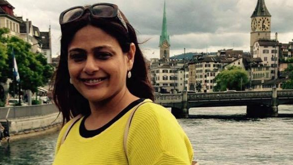 এরপর ময়ূরীর কর্পোরেট চাকুরে জীবন শুরু হয়। ‘ডিজিটাস’, ‘জেনিথ’, ‘পারফরমিকস’-সহ একাধিক বহুজাতিক সংস্থায় উচ্চপদস্থ কর্মী ছিলেন ময়ূরী।