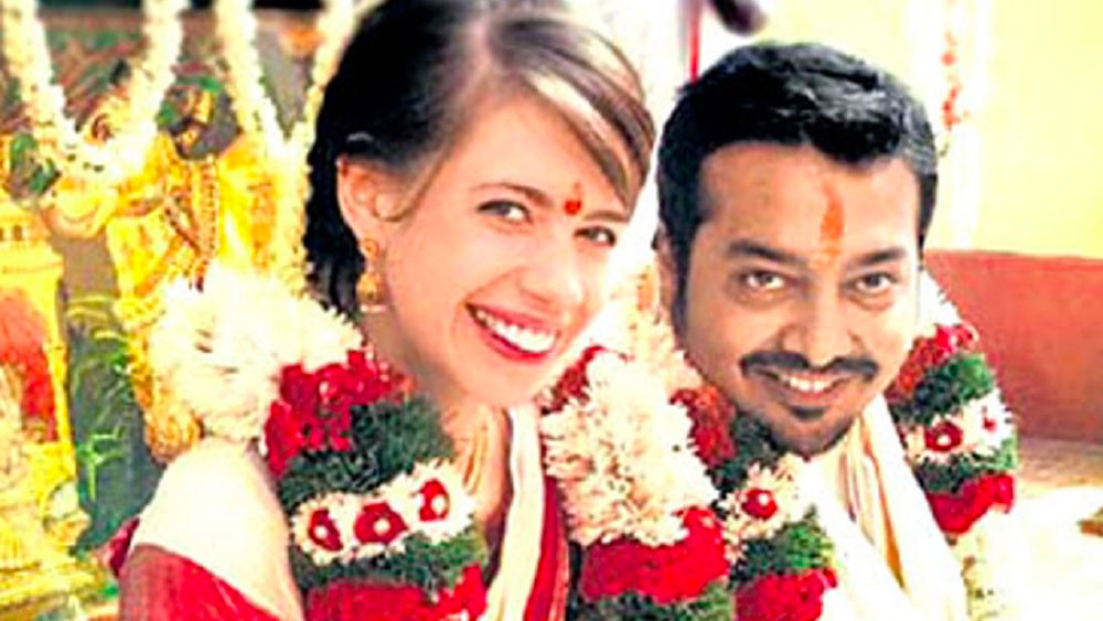 ২০১১ সালে বিয়ে করেন অনুরাগ-কল্কি।  দু’জনের পছন্দই ছিল অন্যধারার ছবি। ইন্ডাস্ট্রিতে তাঁরা ছিলেন পাওয়ার কাপল। কিন্তু দাম্পত্য স্থায়ী হল মাত্র দু’ বছর। ২০১৩ সালে সেপারেশন হয়ে যায় অনুরাগ এবং কল্কির। 