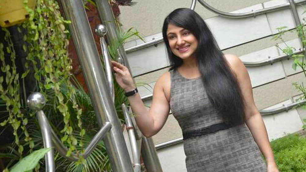 এরপর বাংলা ছবিতে প্রিয়ঙ্কাকে আর দেখা যায়নি। এখানকার দর্শকদের মনে হয়েছিল তিনি হয়তো অভিনয় ছেড়ে দিয়েছেন। কিন্তু আদপেই তা নয়। বরং, প্রিয়ঙ্কা দাপটের সঙ্গে কাজ করছিলেন তামিল ও কন্নড় ছবিতে।