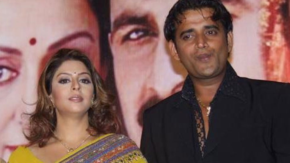 নাগমা কোনও দিন এই সম্পর্ক নিয়ে কিছু বলেননি। কিন্তু রবি কিশেণ বলেন,তাঁর স্ত্রী প্রীতি এই সম্পর্ক নিয়ে ওয়াকিবহাল। কারণ তিনি স্ত্রীর কাছে কিছু গোপন করেন না। এক সাক্ষাৎকারে রবি জানিয়েছিলেন, তাঁর বাড়িতে এসে প্রীতির সঙ্গে রান্নাও করতেন নাগমা। কোনও আপত্তি তো নয়ই। বরং, নাগমার সঙ্গে একই ছবিতে অভিনয়ের জন্য স্ত্রী প্রীতি তাঁকে উৎসাহ দিতেন বলে
জানিয়েছিলেন রবি। তবে নাগমার সঙ্গে রবির সম্পর্ক দীর্ঘস্থায়ী হয়নি।